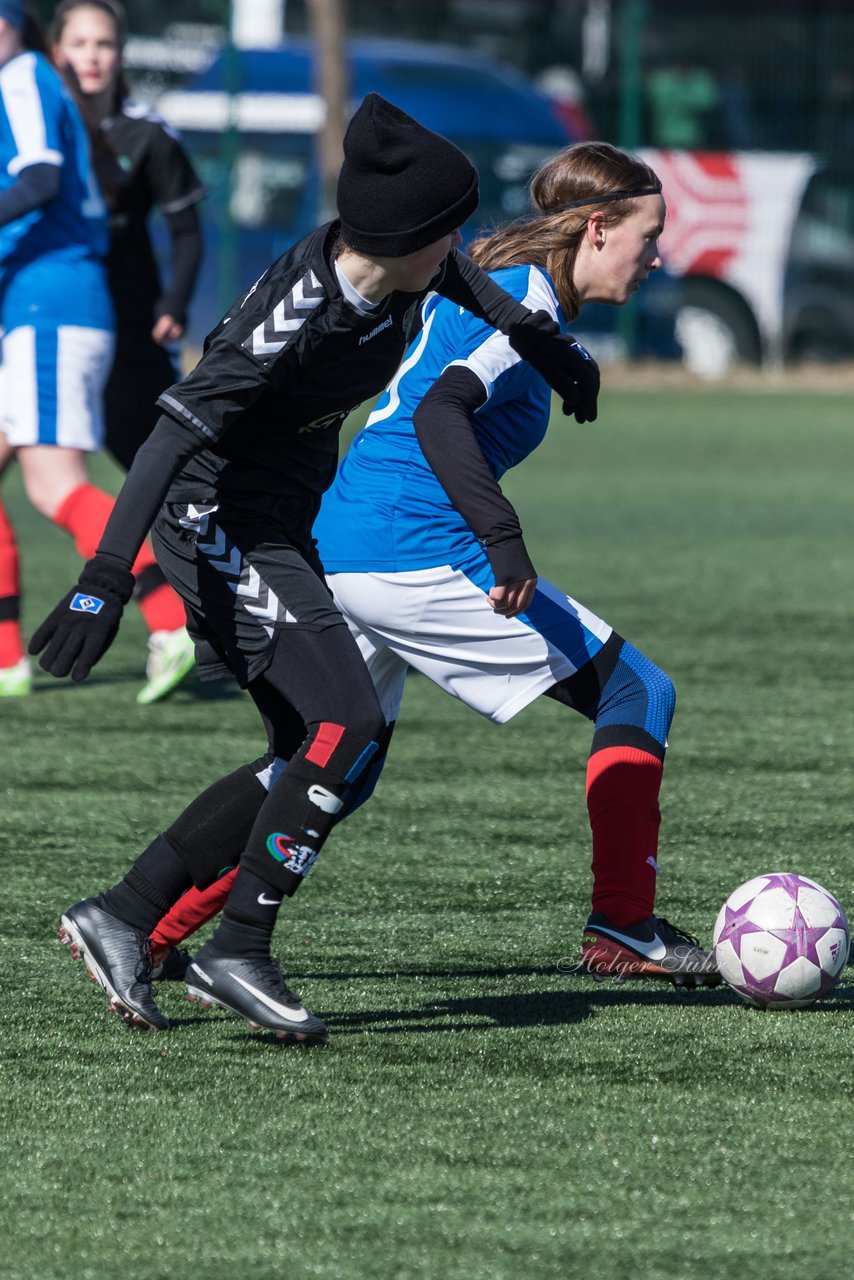 Bild 299 - B-Juniorinnen Halbfinale SVHU - Holstein Kiel : Ergebnis: 3:0